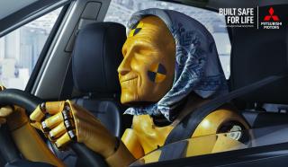 Mitsubishi Motors: Old Lady